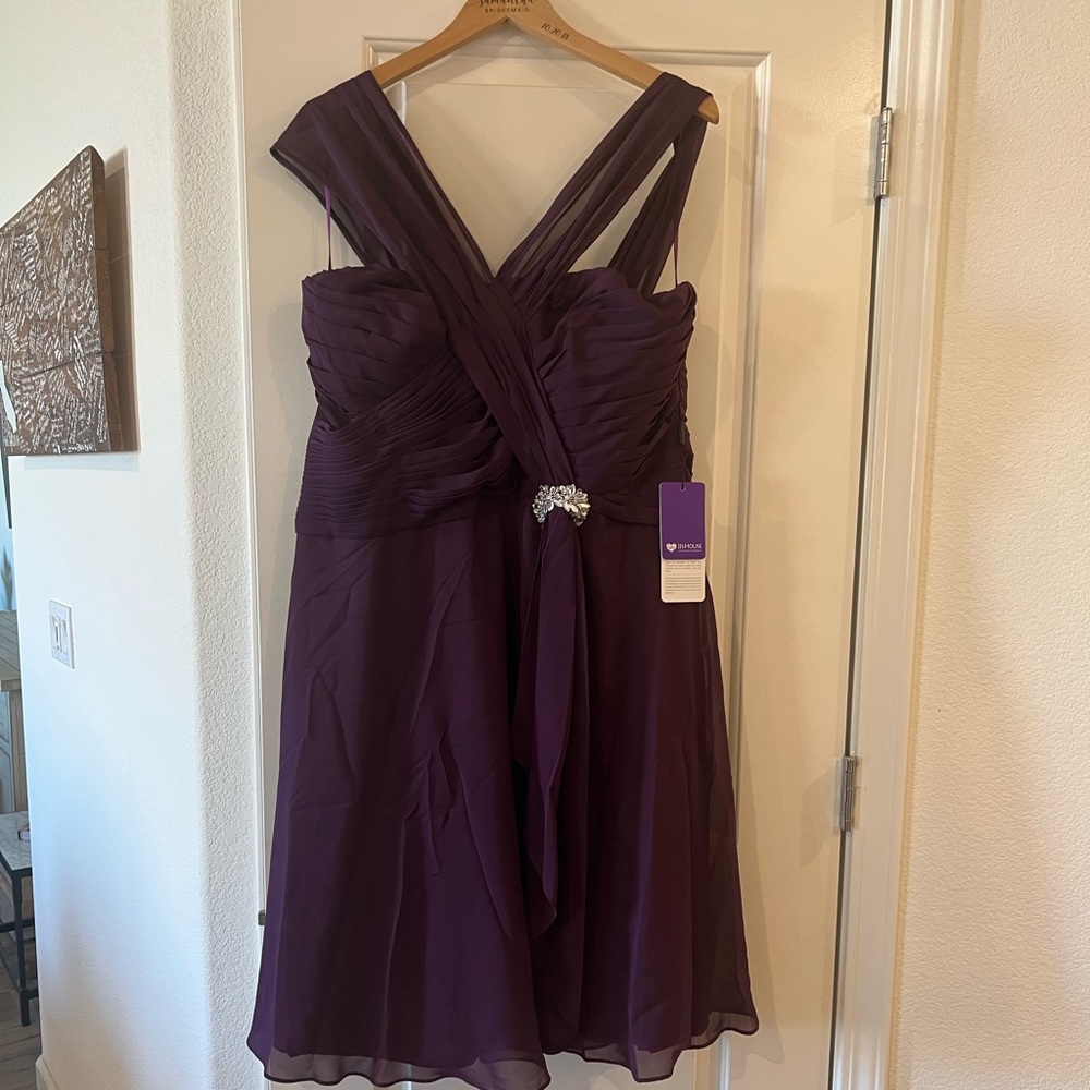 *NEVER WORN* JJ’s House Short Purple Evening Dress